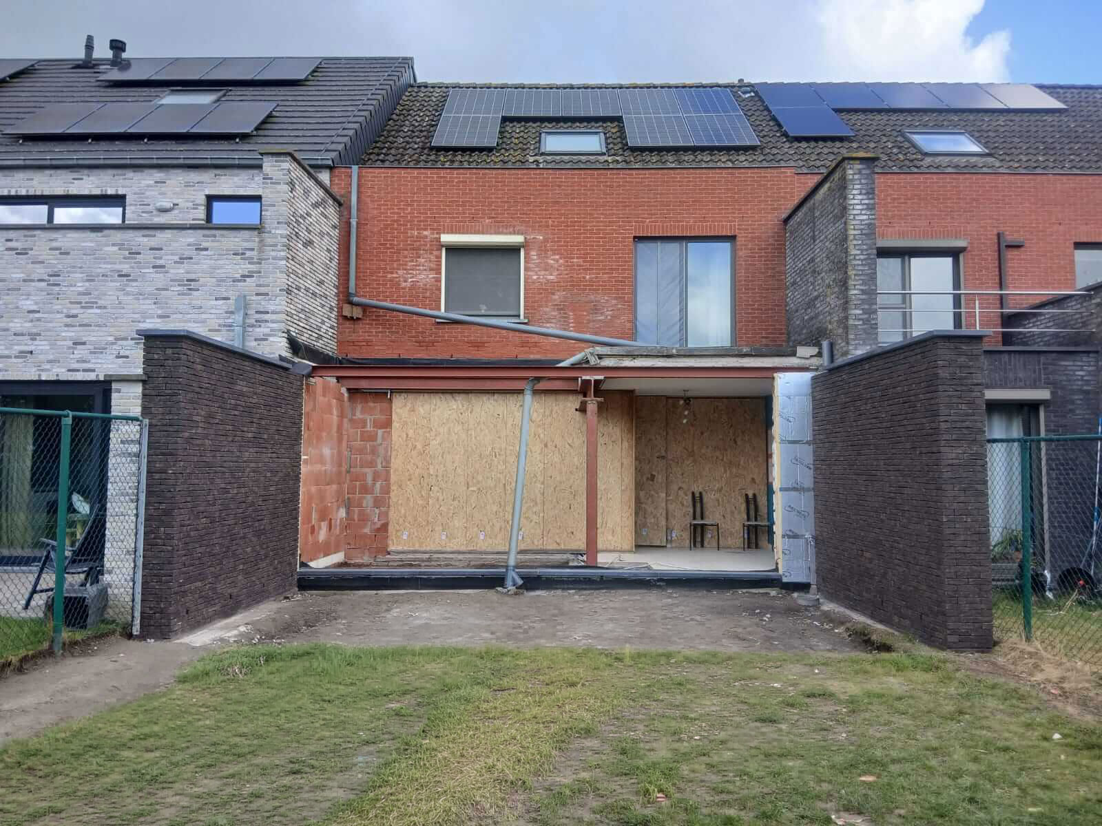Appartement bijbouwen aan woning te Tollembeek